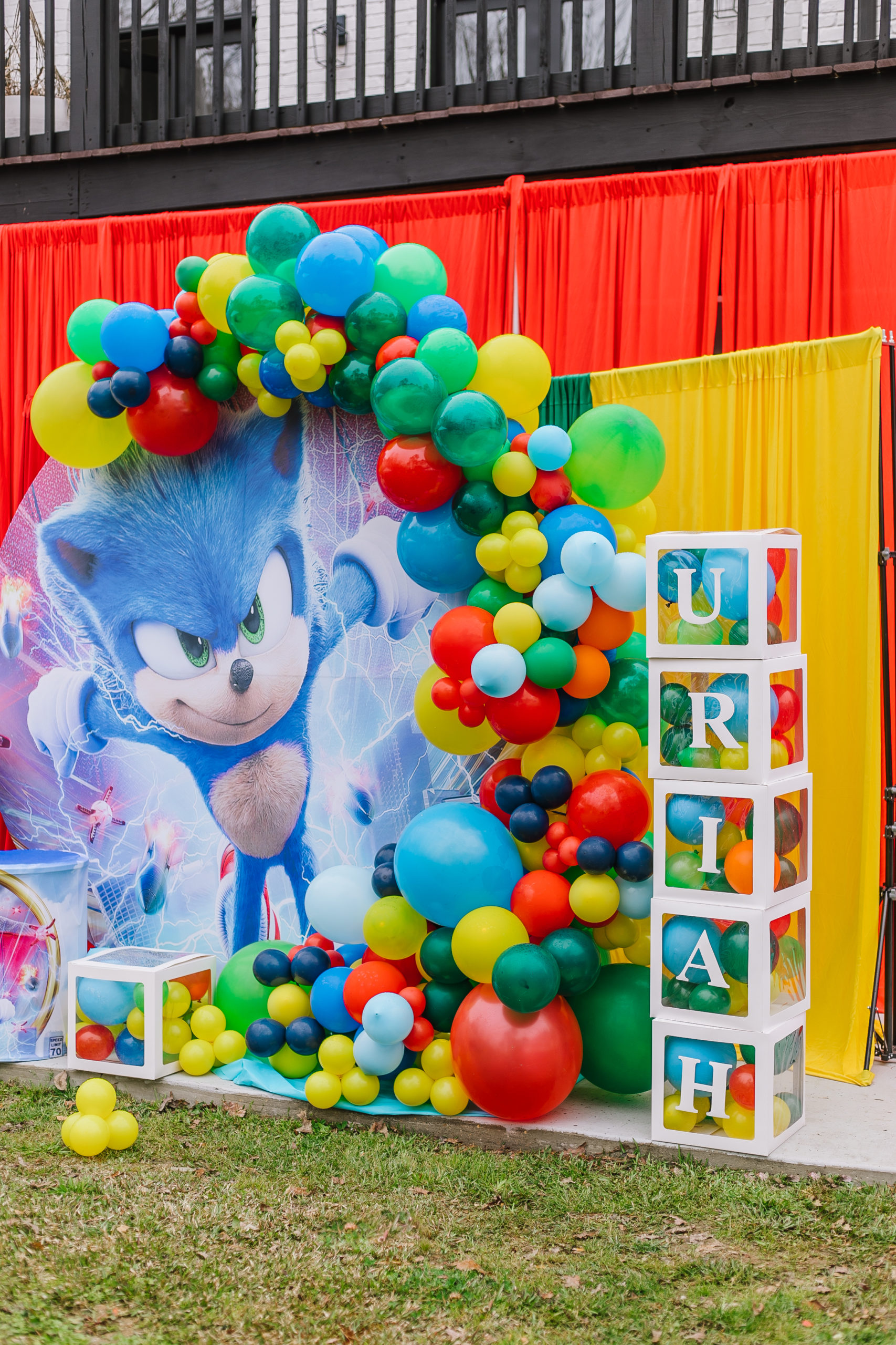 DIY Sonic the hedgehog birthday party decoration idea / sonic the hedgehog  