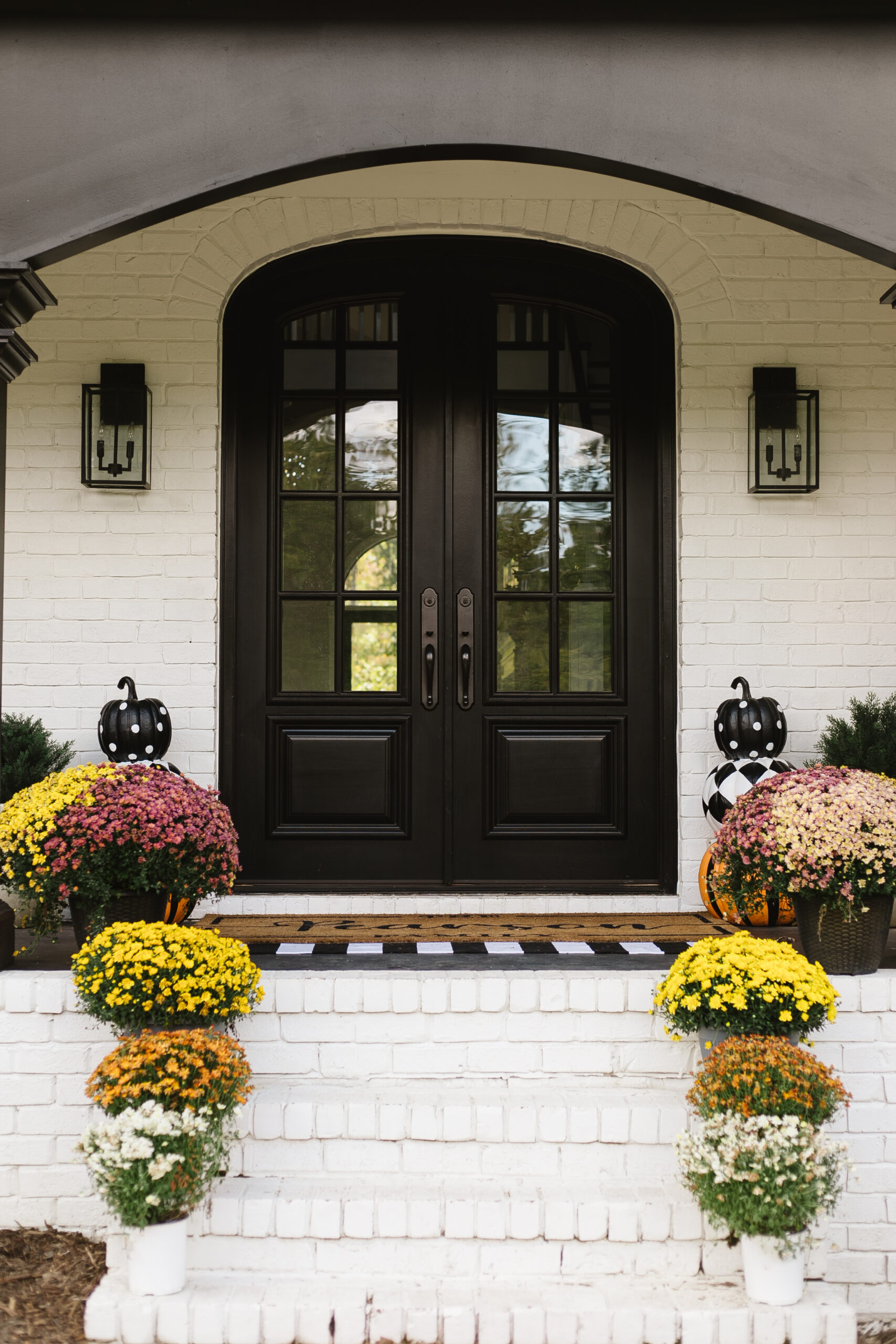 outside front entry decorating ideas