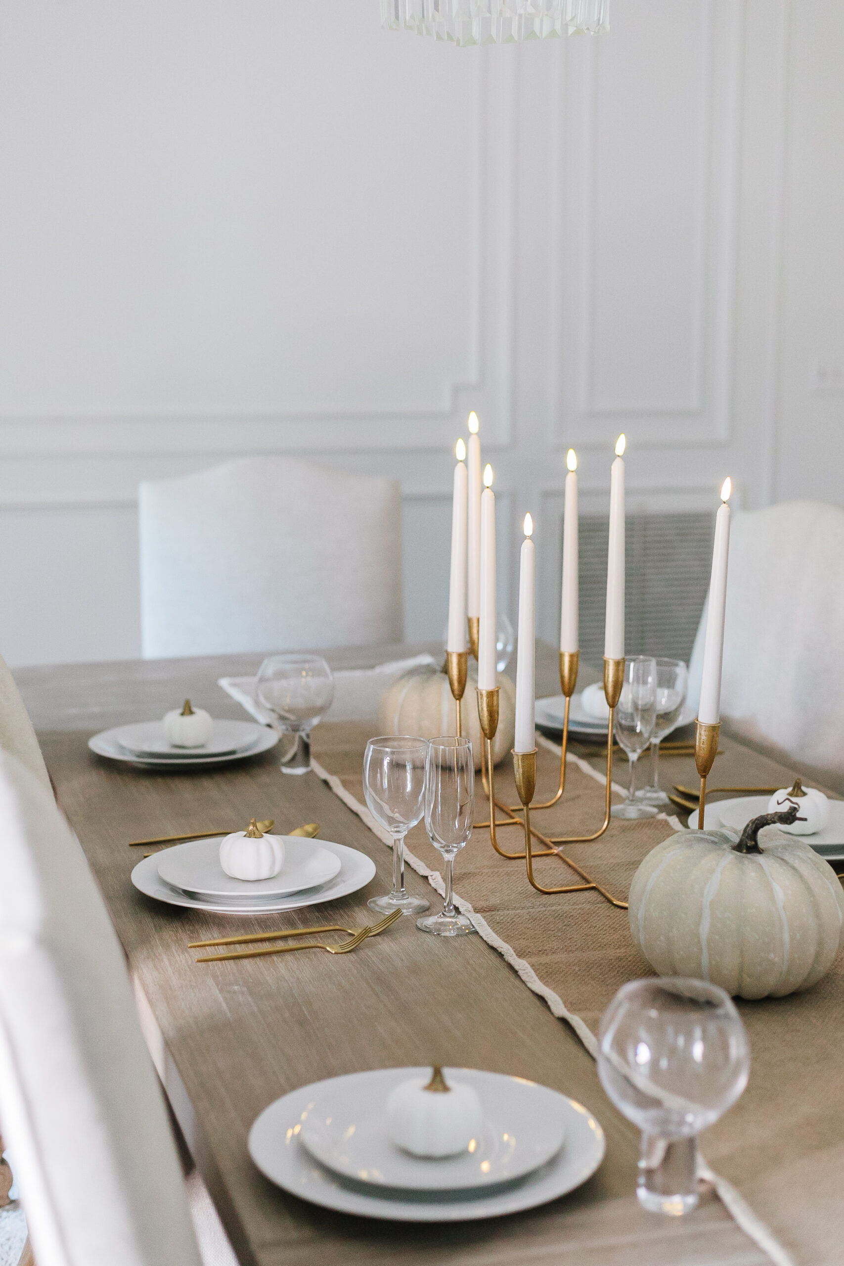 how to set a table for thanksgiving