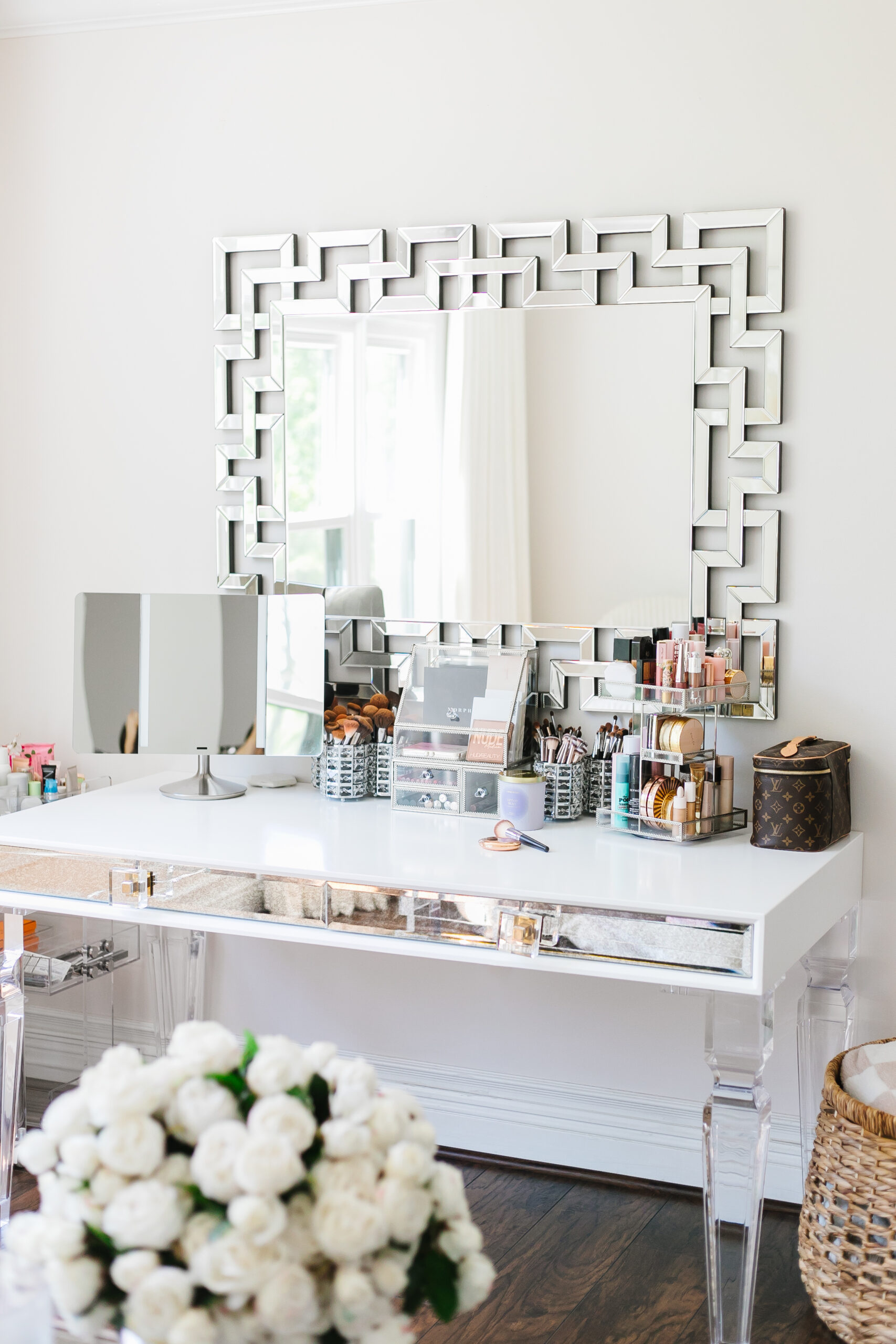 how to organize makeup in small space