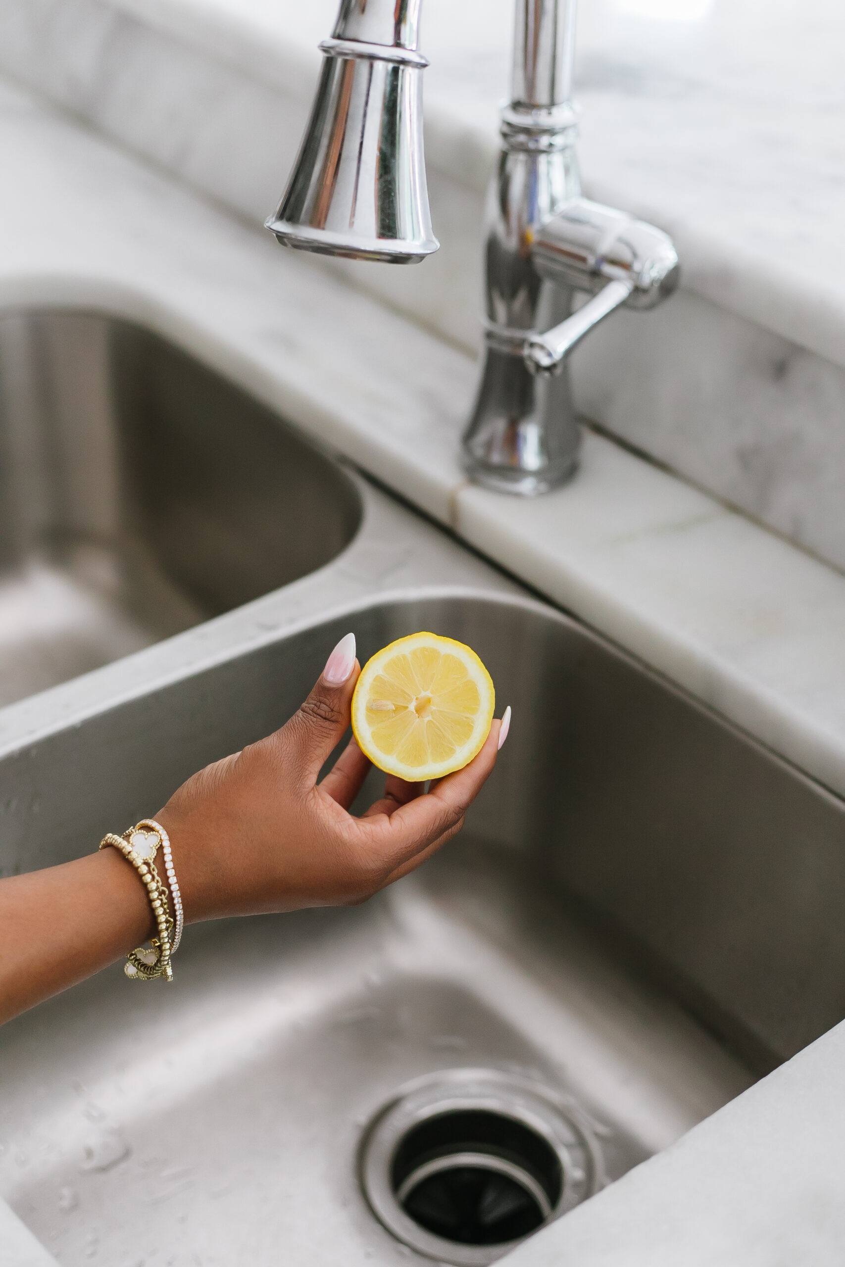 how to make your home smell good all the time